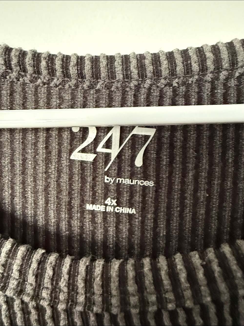 Maurice’s Ribbed Sleeveless Tank Top - Black with distressed gray stripes - Picture 2 of 2